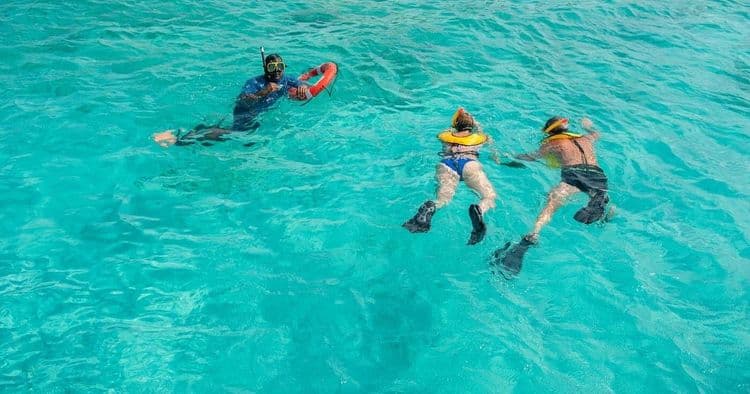 Bubble Tour:Malmok Cove Snorkel Cruise with Drinks