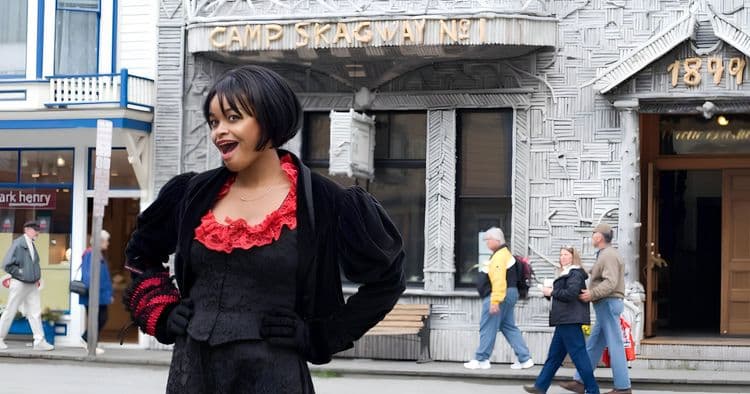 Ghosts & Goodtime Girls Walking Tour