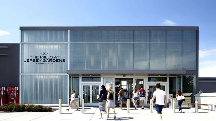 Snap-Play-Shop with Airport Drop-Off (EWR)