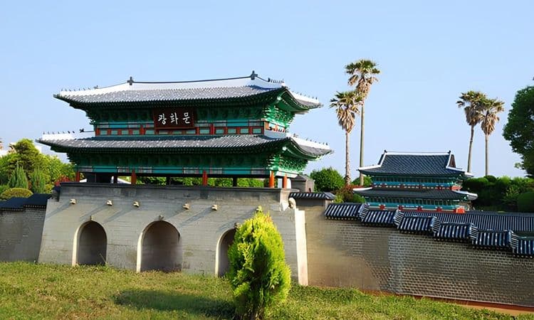 Explore the Marvels of the Volcanic Island of Jeju