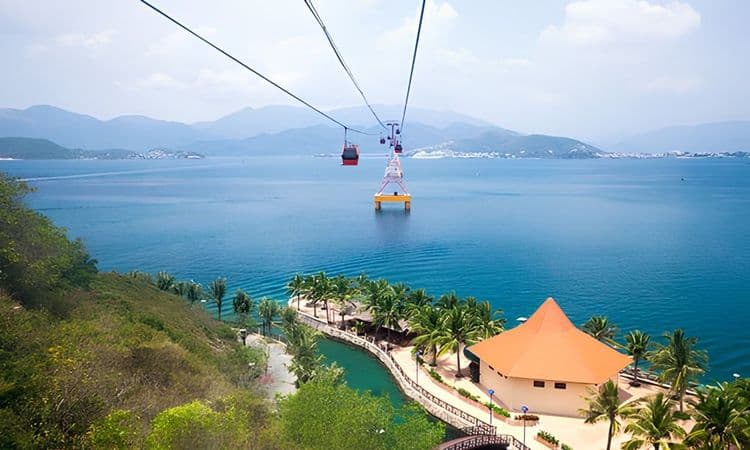 Vinpearl Amusement Park with Cable Car