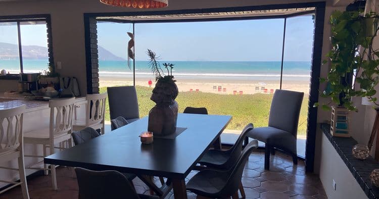 Bubble Tour:Mi Casa Private Beach House with Lunch