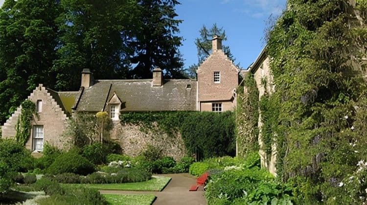 Cawdor Castle & Culloden Battleflied