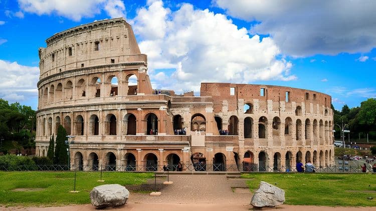 Gladiators and Colosseum (Inside Visit)