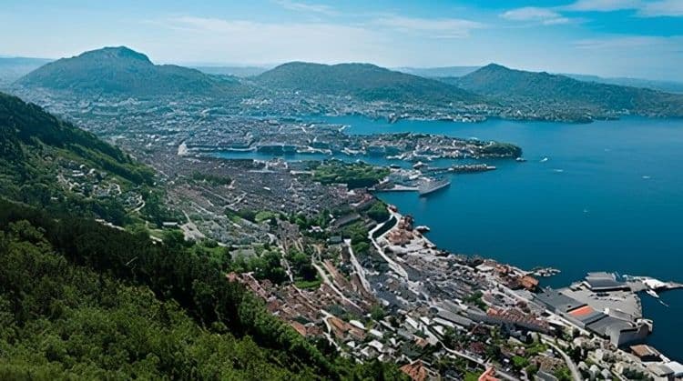 Helicopter Views of Bergen