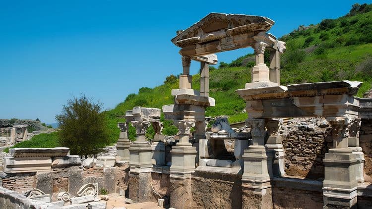 Ancient Ephesus and Archeological Museum with an Expert