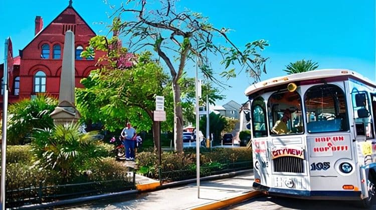 Old Town Trolley Tour Hop On Hop Off