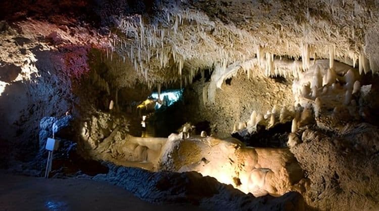 Harrison's Cave & Scenic Drive