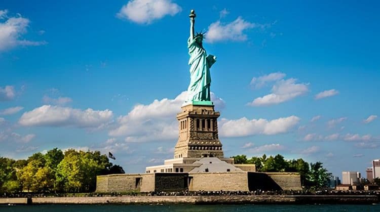 Statue Of Liberty And Ellis Island