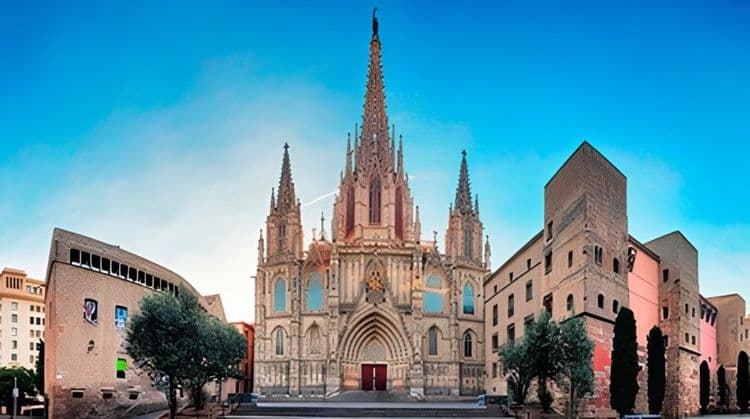 Walking Through Barcelona's Gothic Quarter