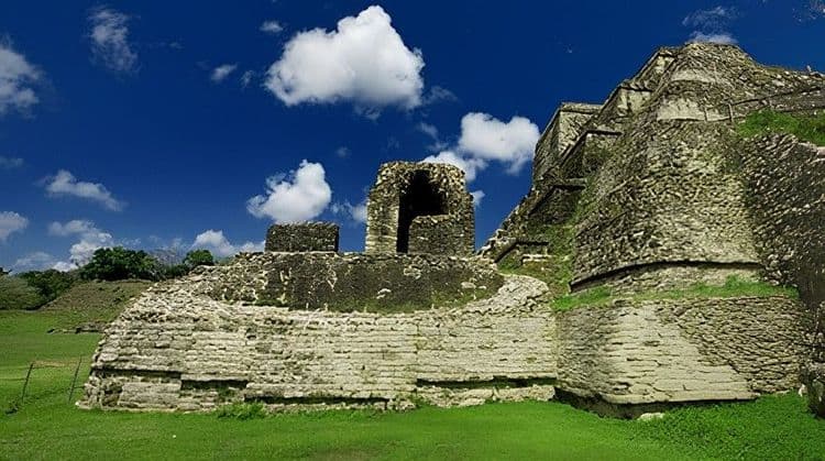 Altun Ha & The Olde Belize River