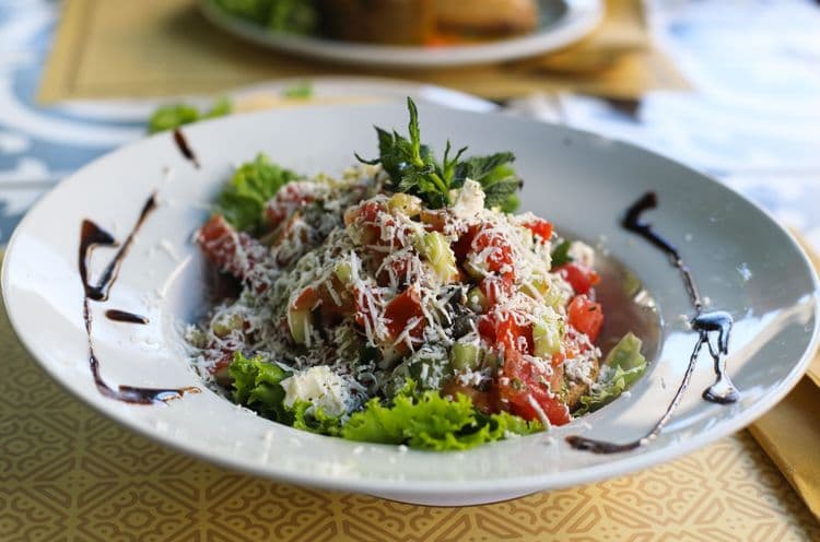 Sea Vibes & Greek Cuisine