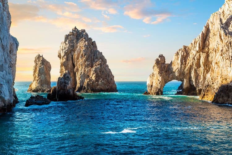 El Arco Cruise & Scenic Views