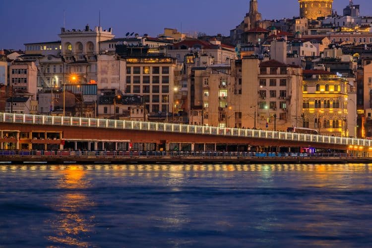 Istanbul By Night