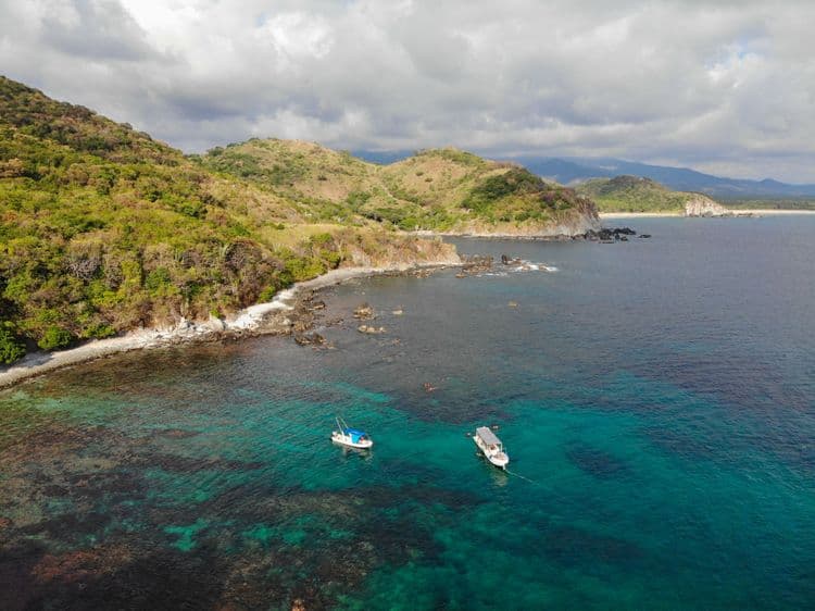 Sail & Snorkel On the Picante
