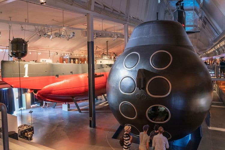 Naval Museum & Boat Tour