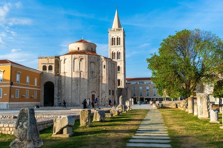 Explore Zadar On Foot