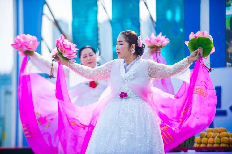 Cultural Performance & Busan City