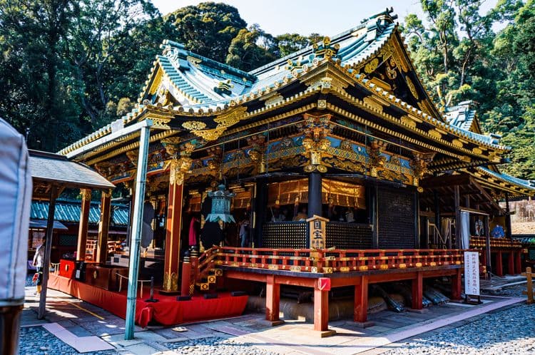 Fish Market and Kunozan Toshogu Shrine