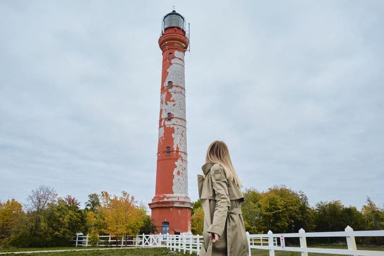 Coastal Sightseeing & Lighthouses