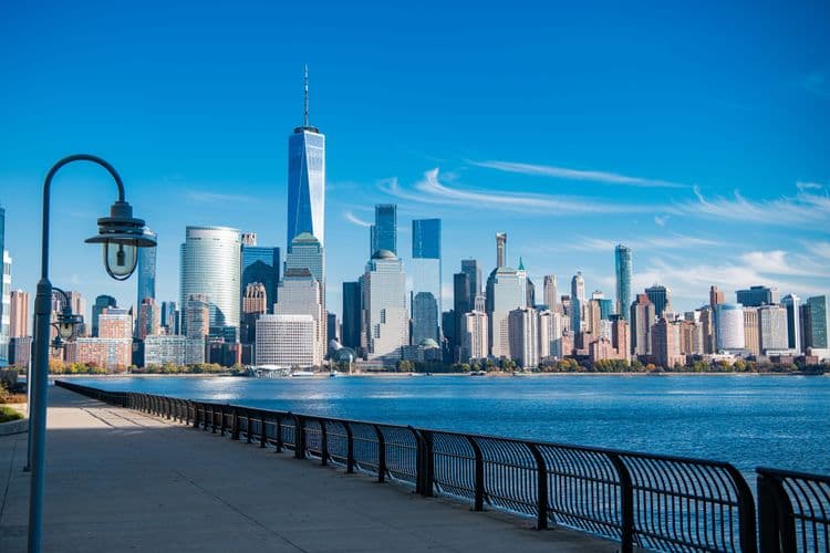 Downtown Manhattan Walk & The 9/11 Memorial