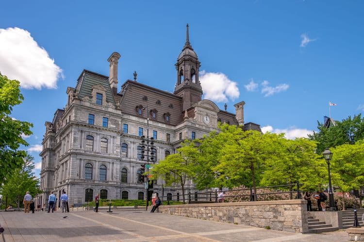 A Stroll Through Québec City & High Tea at Château Frontenac