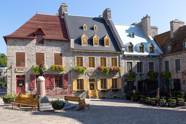 Walking Tour of Quebec with Fortifications