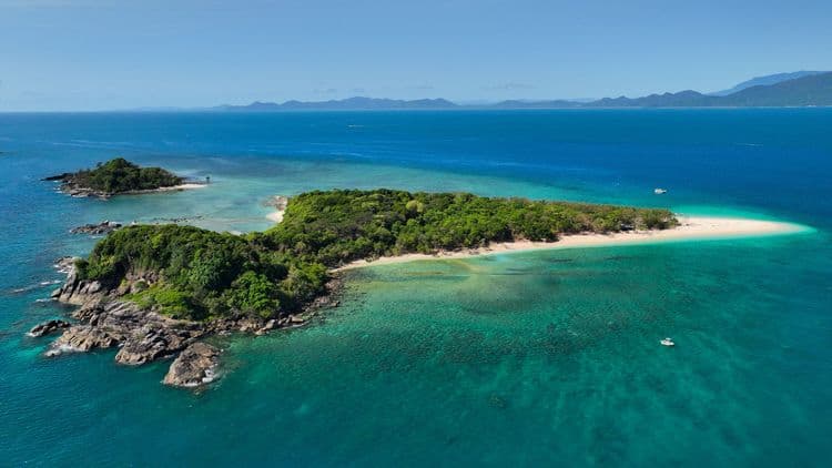 Green Island Discovery