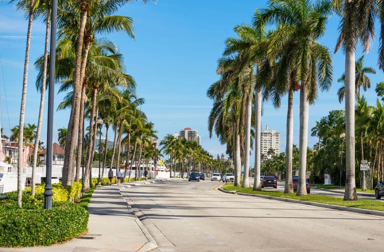 Debark Tour: Intracoastal Waterway By Boat & Las Olas Blvd With Fort Lauderdale Airport Transfer