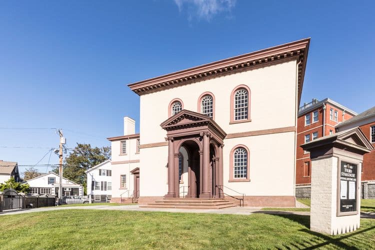 Newport Scenic Drive & Touro Synagogue