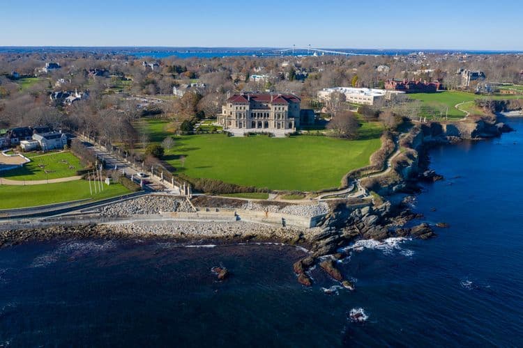 Newport Cliff Walk & The Breakers