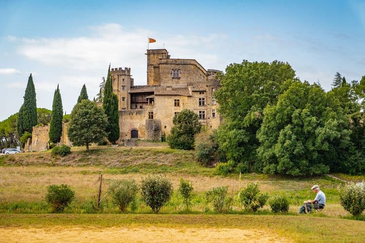 Chateau De Lourmarin & Roussillon