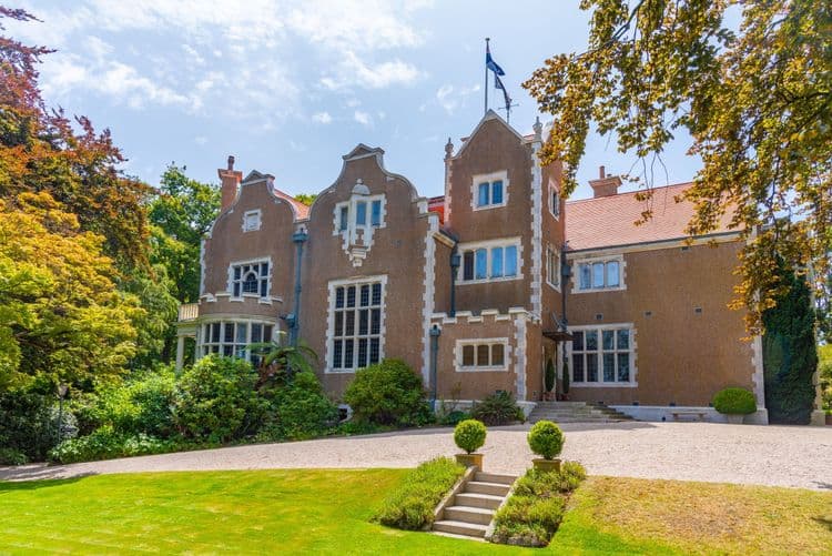 City Drive, Olveston House & Botanic Gardens