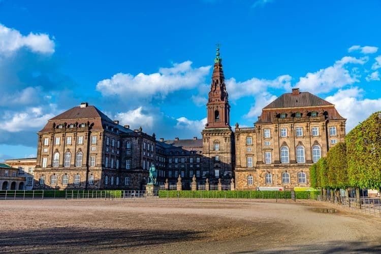 A Discovery Exclusive: Christiansborg Castle, The Great Hall & Royal Chapel