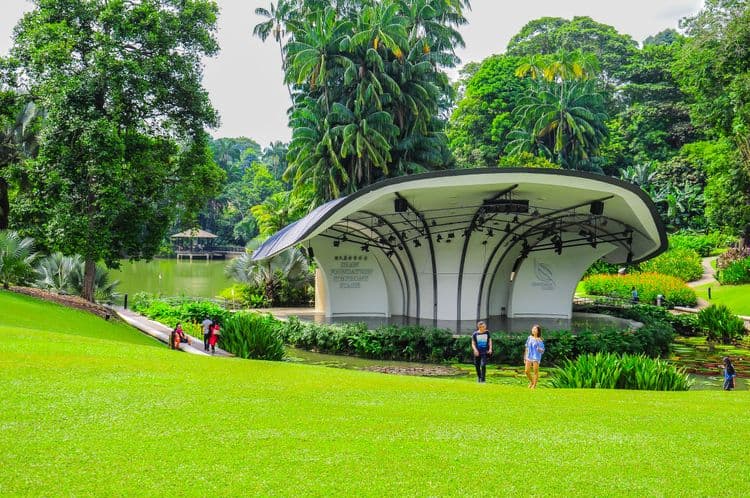 Debark Tour - Discover Singapore