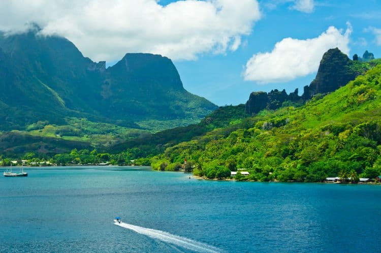 Moorea's Lagoon & Coral Motu Snorkel